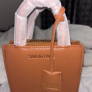 Savoir Faire Crossbody